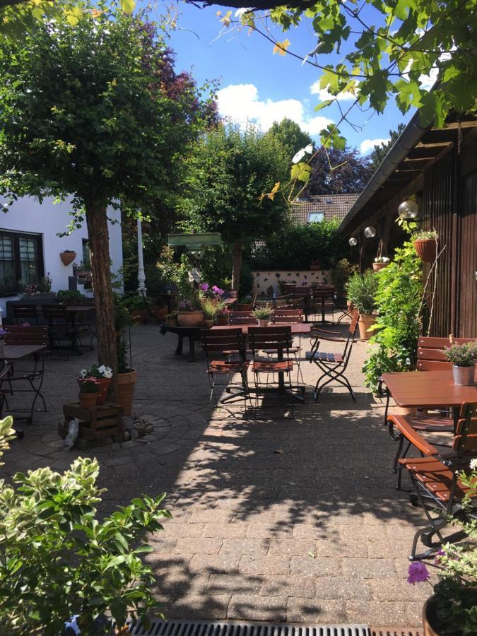 Hotel & Weinhaus Zum Schwarzen Baeren كوبلنس المظهر الخارجي الصورة