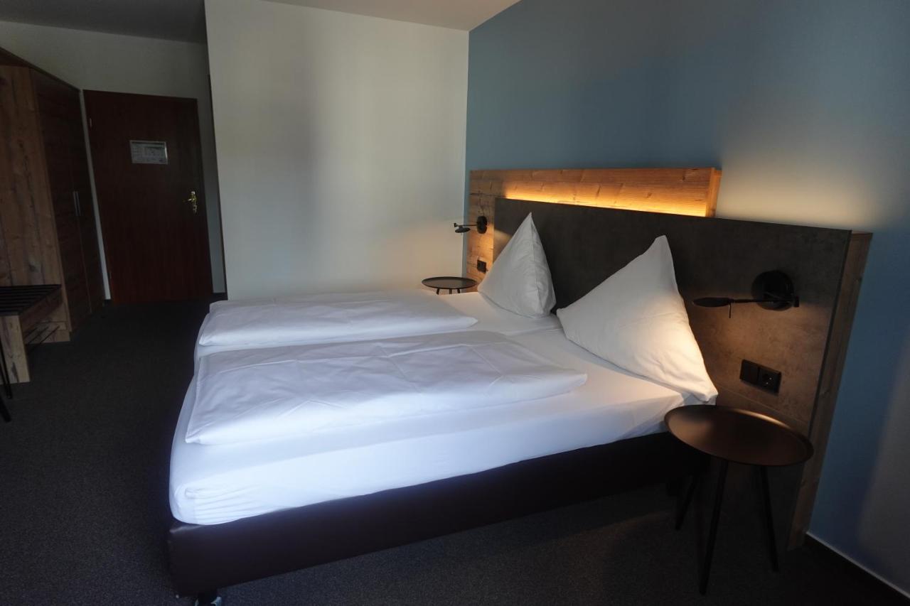 Hotel & Weinhaus Zum Schwarzen Baeren كوبلنس المظهر الخارجي الصورة