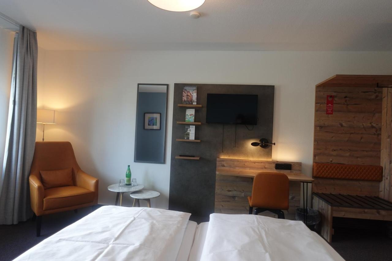 Hotel & Weinhaus Zum Schwarzen Baeren كوبلنس المظهر الخارجي الصورة