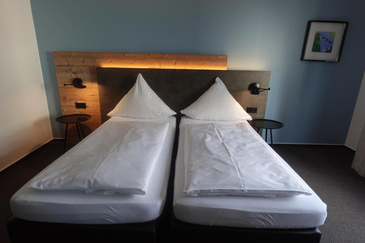 Hotel & Weinhaus Zum Schwarzen Baeren كوبلنس المظهر الخارجي الصورة
