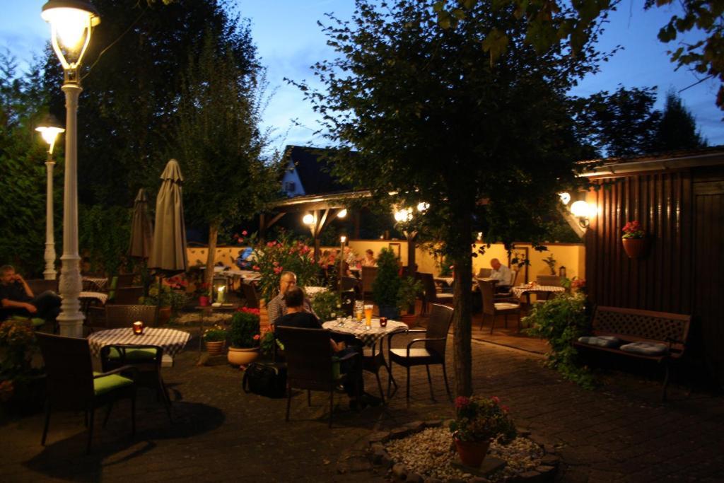 Hotel & Weinhaus Zum Schwarzen Baeren كوبلنس المظهر الخارجي الصورة